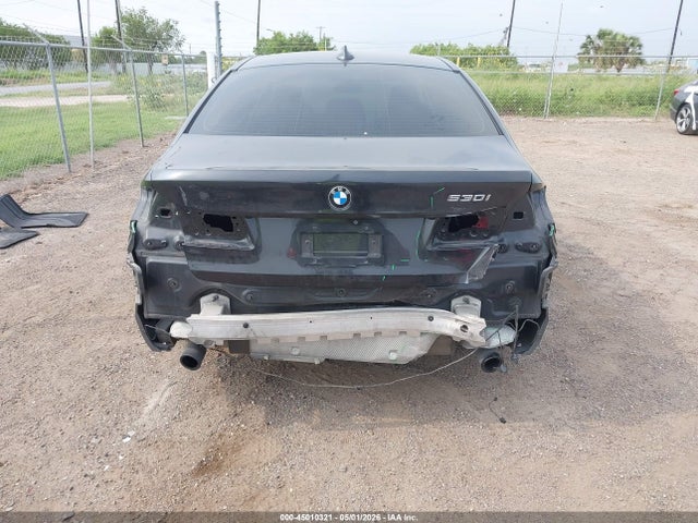 45010321 :رقم المزاد ، WBAJA5C37HG456372 vin ، 2017 Bmw 530i مزاد بيع