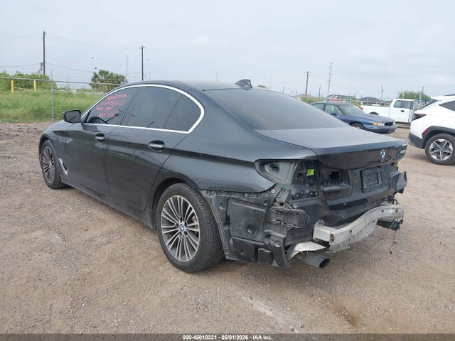 45010321 :رقم المزاد ، WBAJA5C37HG456372 vin ، 2017 Bmw 530i مزاد بيع