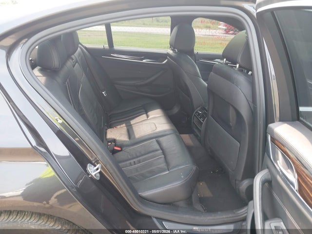 45010321 :رقم المزاد ، WBAJA5C37HG456372 vin ، 2017 Bmw 530i مزاد بيع