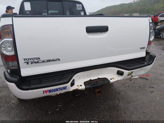 2014 Toyota Tacoma Base V6 მანქანა იყიდება აუქციონზე, vin: 5TFLU4ENXEX098952, აუქციონის ნომერი: 45010340