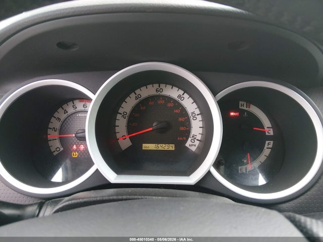 2014 Toyota Tacoma Base V6 მანქანა იყიდება აუქციონზე, vin: 5TFLU4ENXEX098952, აუქციონის ნომერი: 45010340