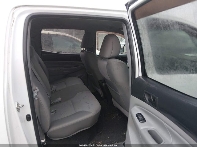 2014 Toyota Tacoma Base V6 მანქანა იყიდება აუქციონზე, vin: 5TFLU4ENXEX098952, აუქციონის ნომერი: 45010340