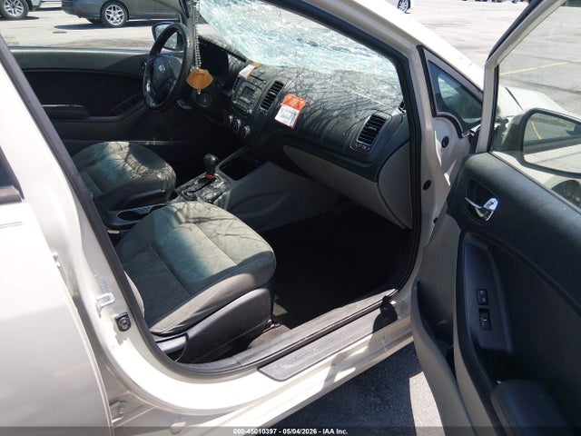 45010397 :رقم المزاد ، KNAFK4A65F5368018 vin ، 2015 Kia Forte Lx مزاد بيع