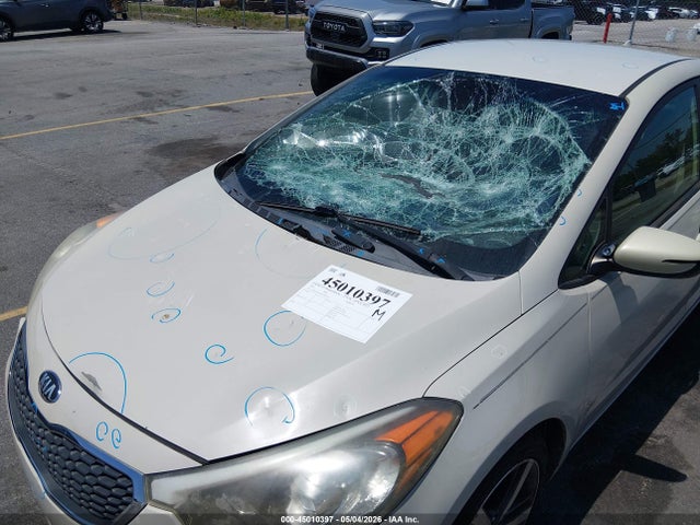 45010397 :رقم المزاد ، KNAFK4A65F5368018 vin ، 2015 Kia Forte Lx مزاد بيع