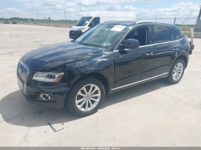 Audi Q5 2.0t Premium 2016 WA1L2AFP0GA146446 Image 2