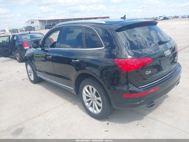Audi Q5 2.0t Premium 2016 WA1L2AFP0GA146446 Image 3