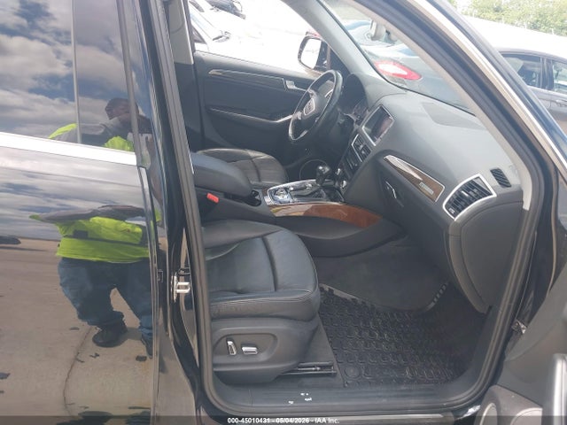 Audi Q5 2.0t Premium 2016 WA1L2AFP0GA146446 Image 5