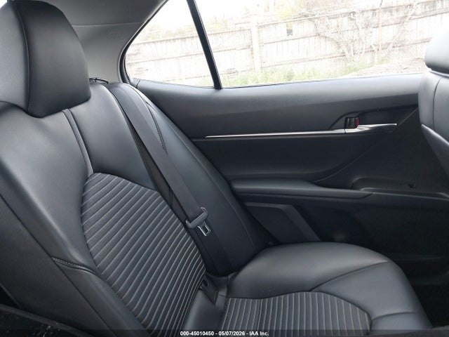45010450 :رقم المزاد ، 4T1G11AK7NU663868 vin ، 2022 Toyota Camry Se مزاد بيع
