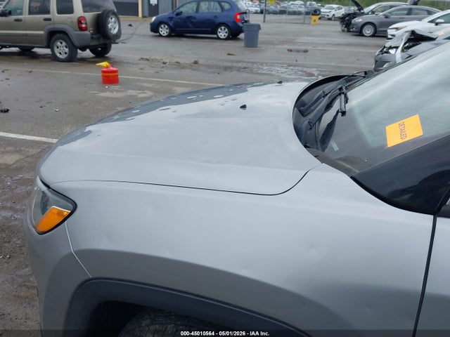 2019 Jeep Compass Latitude 4x4 მანქანა იყიდება აუქციონზე, vin: 3C4NJDBB0KT696910, აუქციონის ნომერი: 45010564
