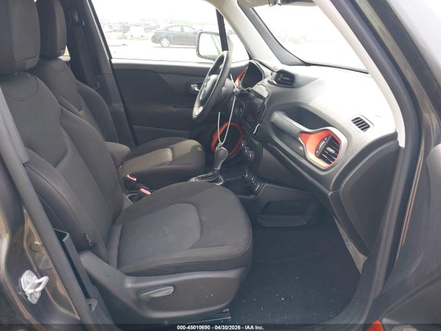 45010690 :رقم المزاد ، ZACCJBAB0JPH48474 vin ، 2018 Jeep Renegade Upland Edition 4x4 مزاد بيع