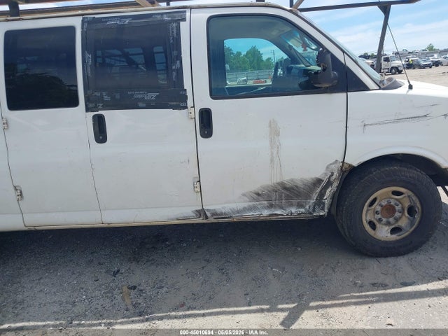 Продажа на аукционе авто 2015 Chevrolet Express 3500 Ls, vin: 1GAZGZFG7F1170007, номер лота: 45010694