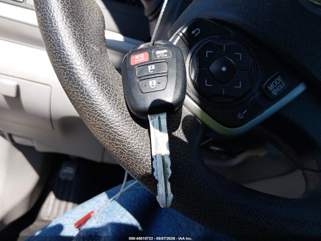 Продаж на аукціоні авто 2014 Toyota Camry Le, vin: 4T4BF1FK4ER393394, номер лоту: 45010722
