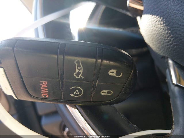 2015 Chrysler 200 C მანქანა იყიდება აუქციონზე, vin: 1C3CCCCG5FN572888, აუქციონის ნომერი: 45010837