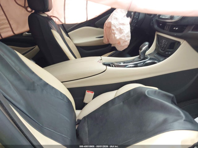 45010905 :رقم المزاد ، LRBFX1SA6JD008369 vin ، 2018 Buick Envision Essence مزاد بيع