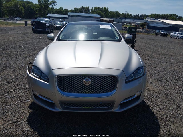 45010919 :رقم المزاد ، SAJWA2G73H8W03948 vin ، 2017 Jaguar Xj Xjl Portfolio مزاد بيع