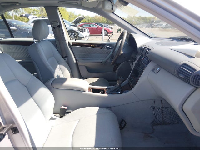 Продажа на аукционе авто 2002 Mercedes-benz C 240, vin: WDBRF61J22F240651, номер лота: 45010950