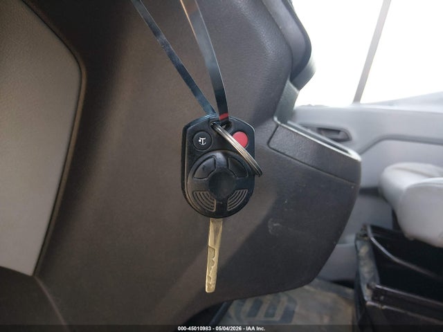 45010983 :رقم المزاد ، 1FTNE1YM1FKA97419 vin ، 2015 Ford Transit-150 مزاد بيع
