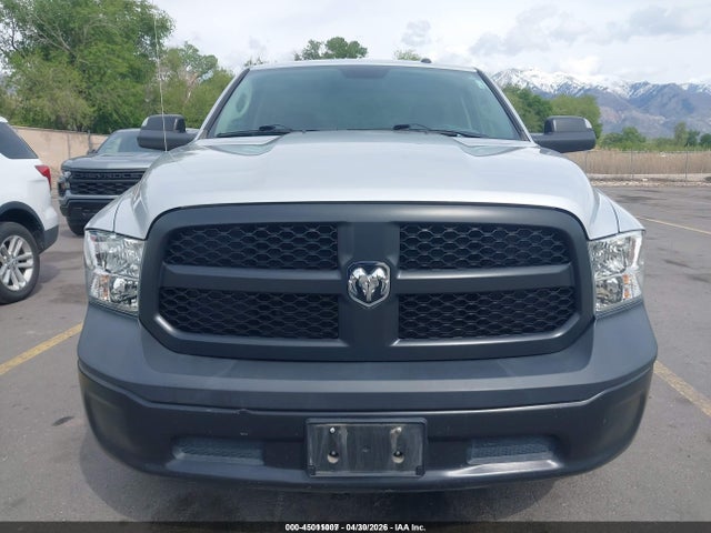 45011007 :رقم المزاد ، 3C6JR6AT3JG310606 vin ، 2018 Ram 1500 Tradesman  4x2 6'4 Box مزاد بيع
