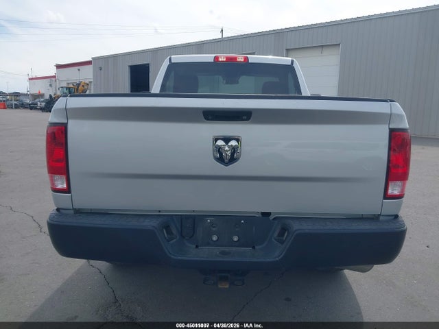 45011007 :رقم المزاد ، 3C6JR6AT3JG310606 vin ، 2018 Ram 1500 Tradesman  4x2 6'4 Box مزاد بيع