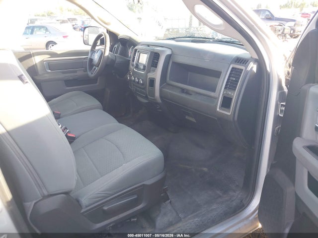 45011007 :رقم المزاد ، 3C6JR6AT3JG310606 vin ، 2018 Ram 1500 Tradesman  4x2 6'4 Box مزاد بيع