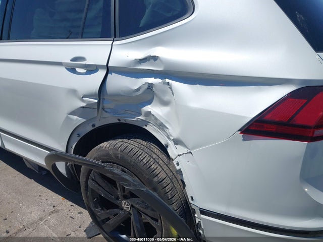 2023 Volkswagen Tiguan 2.0t Se R-line Black მანქანა იყიდება აუქციონზე, vin: 3VV8B7AX4PM075892, აუქციონის ნომერი: 45011009
