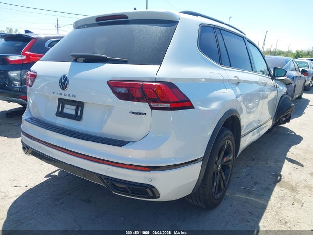 2023 Volkswagen Tiguan 2.0t Se R-line Black მანქანა იყიდება აუქციონზე, vin: 3VV8B7AX4PM075892, აუქციონის ნომერი: 45011009