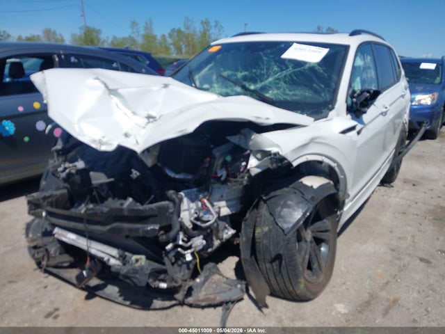 2023 Volkswagen Tiguan 2.0t Se R-line Black მანქანა იყიდება აუქციონზე, vin: 3VV8B7AX4PM075892, აუქციონის ნომერი: 45011009