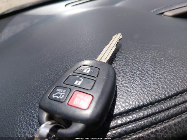 45011022 :رقم المزاد ، 5TDZKRFH5ES030361 vin ، 2014 Toyota Highlander Le Plus V6 مزاد بيع