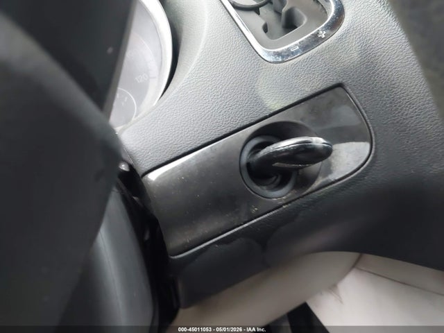 45011053 :رقم المزاد ، 2C4RDGCG2FR712652 vin ، 2015 Dodge Grand Caravan Sxt مزاد بيع