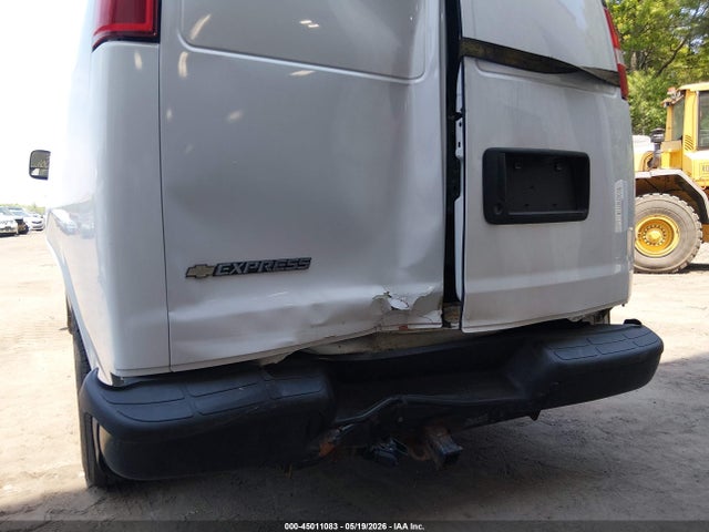 Aukcja sprzedaży 2017 Chevrolet Express 2500 Work Van, vin: 1GCWGAFF7H1350075, numer aukcji: 45011083