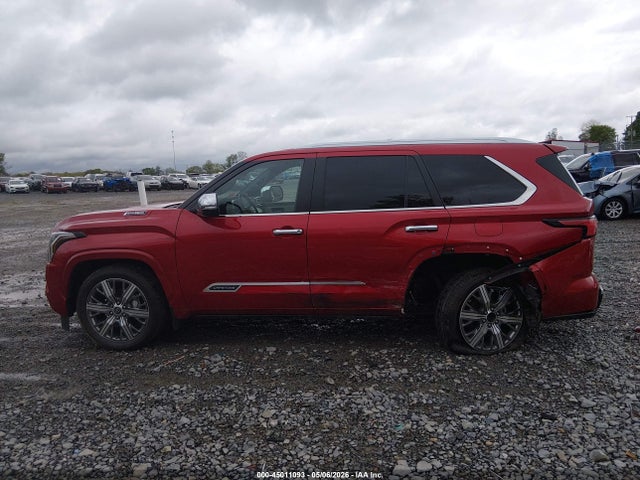 Продажа на аукционе авто 2024 Toyota Sequoia Capstone, vin: 7SVAAABA3RX039950, номер лота: 45011093