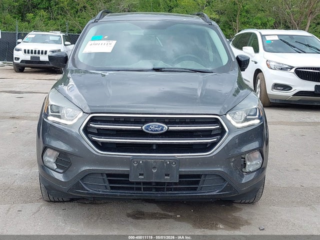 45011119 :رقم المزاد ، 1FMCU0GDXKUA17373 vin ، 2019 Ford Escape Se مزاد بيع