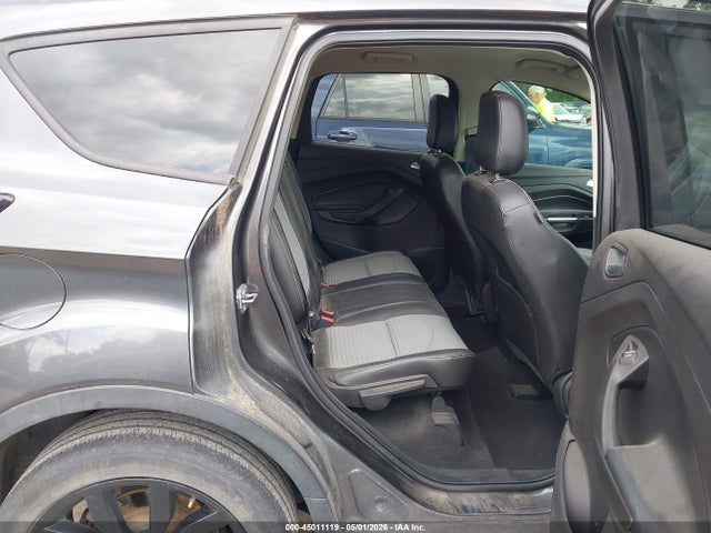 45011119 :رقم المزاد ، 1FMCU0GDXKUA17373 vin ، 2019 Ford Escape Se مزاد بيع