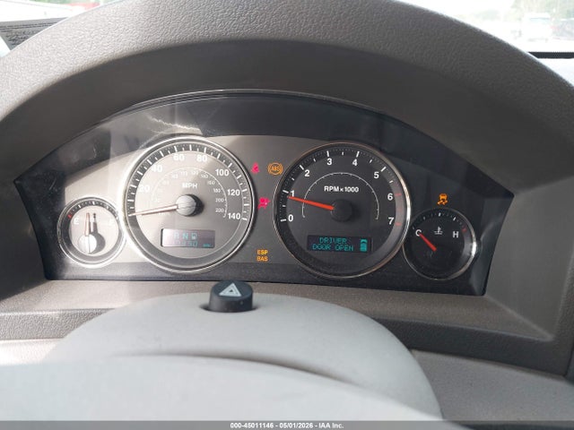 45011146 :رقم المزاد ، 1J8HR68226C140858 vin ، 2006 Jeep Grand Cherokee Overland مزاد بيع