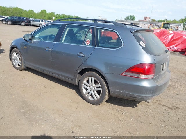 2010 Volkswagen Jetta Tdi მანქანა იყიდება აუქციონზე, vin: 3VWPL7AJ7AM673997, აუქციონის ნომერი: 45011217