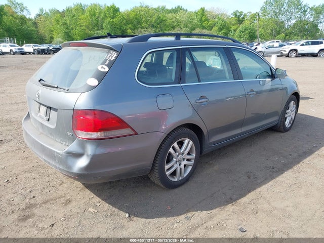 2010 Volkswagen Jetta Tdi მანქანა იყიდება აუქციონზე, vin: 3VWPL7AJ7AM673997, აუქციონის ნომერი: 45011217