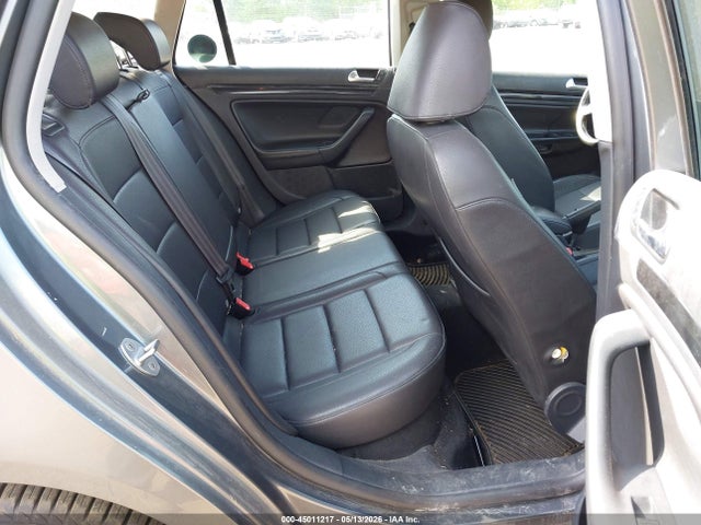 2010 Volkswagen Jetta Tdi მანქანა იყიდება აუქციონზე, vin: 3VWPL7AJ7AM673997, აუქციონის ნომერი: 45011217
