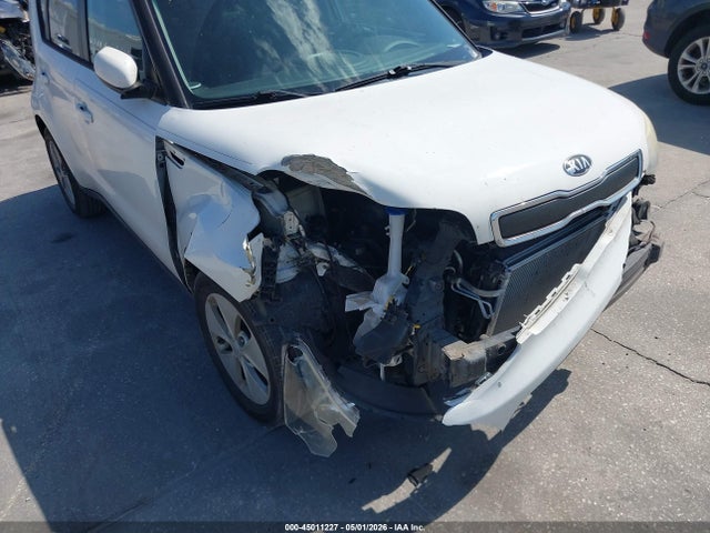 45011227 :رقم المزاد ، KNDJN2A26F7127966 vin ، 2015 Kia Soul مزاد بيع