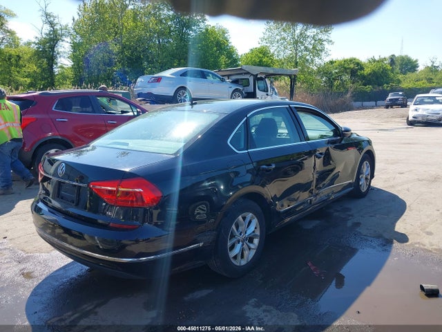 2016 Volkswagen Passat 1.8t S მანქანა იყიდება აუქციონზე, vin: 1VWAT7A33GC014347, აუქციონის ნომერი: 45011275