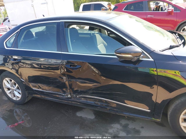 2016 Volkswagen Passat 1.8t S მანქანა იყიდება აუქციონზე, vin: 1VWAT7A33GC014347, აუქციონის ნომერი: 45011275
