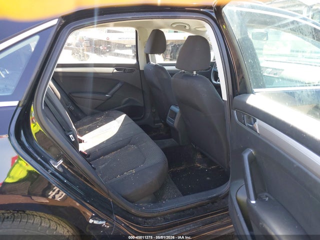 2016 Volkswagen Passat 1.8t S მანქანა იყიდება აუქციონზე, vin: 1VWAT7A33GC014347, აუქციონის ნომერი: 45011275