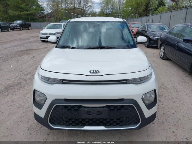 2020 Kia Soul S მანქანა იყიდება აუქციონზე, vin: KNDJ23AU8L7069211, აუქციონის ნომერი: 45011301