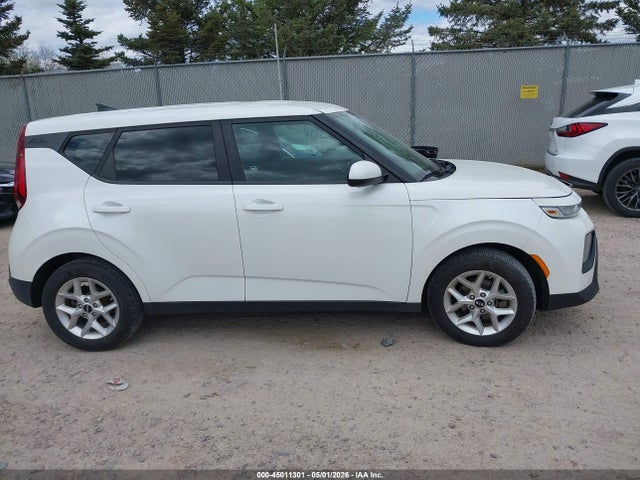 2020 Kia Soul S მანქანა იყიდება აუქციონზე, vin: KNDJ23AU8L7069211, აუქციონის ნომერი: 45011301