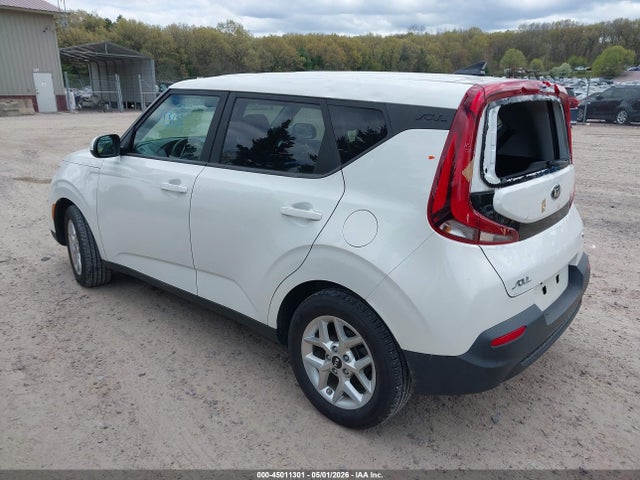 2020 Kia Soul S მანქანა იყიდება აუქციონზე, vin: KNDJ23AU8L7069211, აუქციონის ნომერი: 45011301