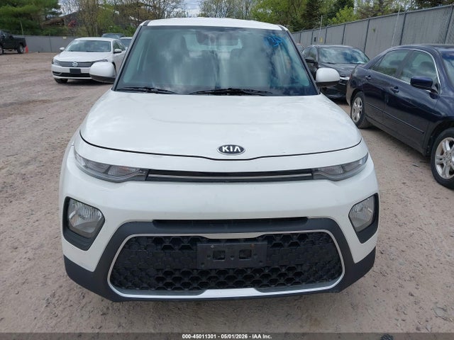 2020 Kia Soul S მანქანა იყიდება აუქციონზე, vin: KNDJ23AU8L7069211, აუქციონის ნომერი: 45011301