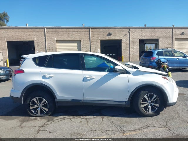 2018 Toyota Rav4 Xle მანქანა იყიდება აუქციონზე, vin: 2T3WFREV6JW476848, აუქციონის ნომერი: 45011403