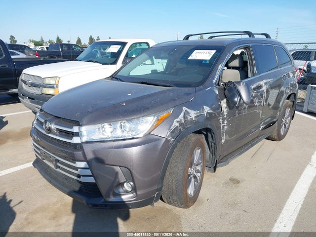 Продажа на аукционе авто 2018 Toyota Highlander Xle, vin: 5TDJZRFH7JS847401, номер лота: 45011430