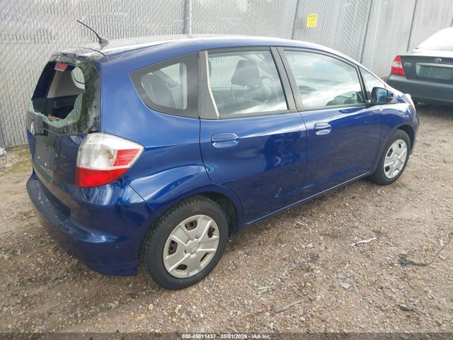 45011437 :رقم المزاد ، JHMGE8H35DC073011 vin ، 2013 Honda Fit مزاد بيع