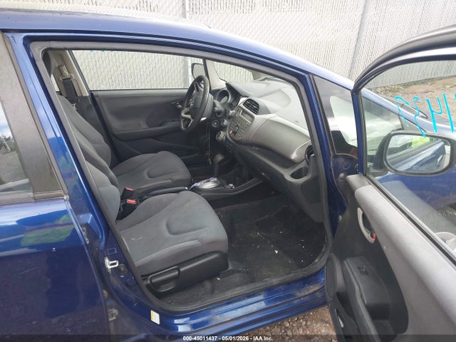 45011437 :رقم المزاد ، JHMGE8H35DC073011 vin ، 2013 Honda Fit مزاد بيع