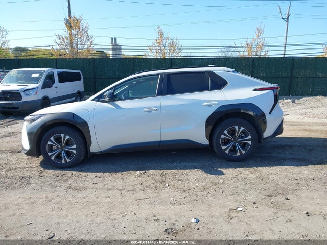 Продажа на аукционе авто 2023 Toyota Bz4x Xle, vin: JTMABACA8PA027475, номер лота: 45011448